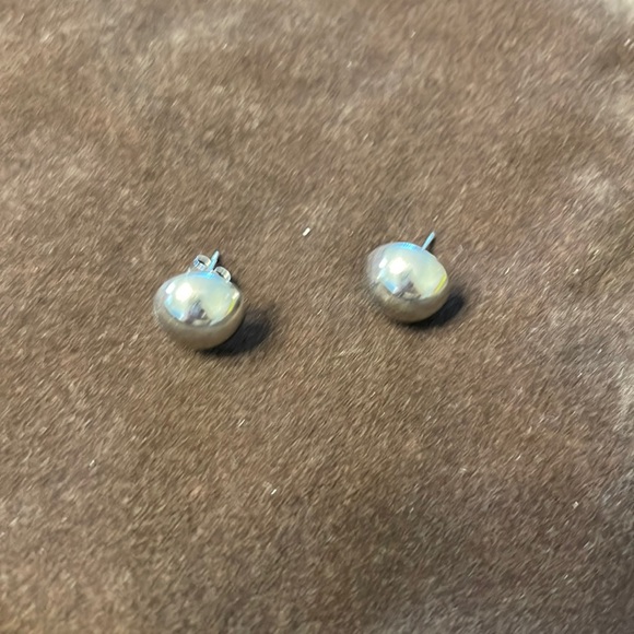 Surgical earrings - Picture 1 of 2
